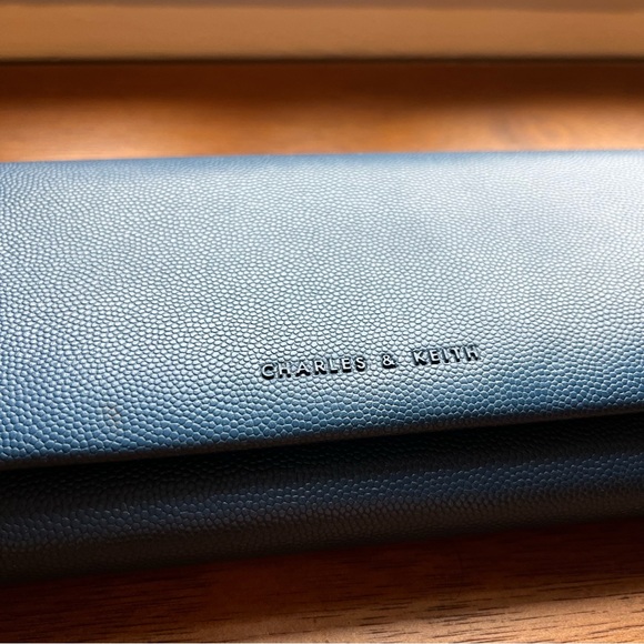 CHARLES & KEITH blue tassel detail long wallet - Picture 2 of 5